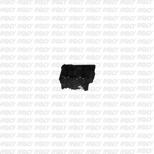 R 01 03-3302